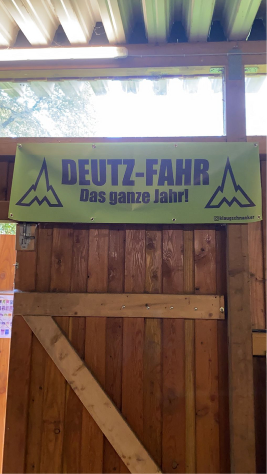 Banner "Deutz-Fahr - Das ganze Jahr!"